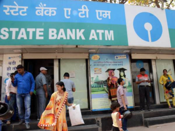 SBI alleges Aadhaar data misuse, UIDAI rubbishes charge