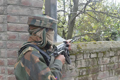 Encounter Between 2 Terrorists, Kashmir Police