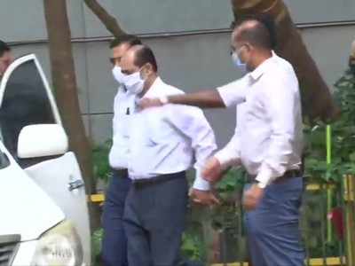 Mukesh Ambani bomb scare: Sachin Vaze's NIA custody extended till April 7
