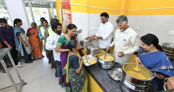 Naidu marks 76th birthday with Anna Canteen breakfast