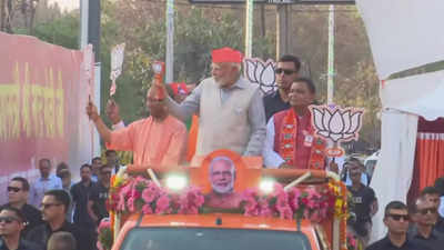 Lok Sabha Election Highlights: Prime Minister Narendra Modi holds a roadshow in Ghaziabad, Uttar Pradesh