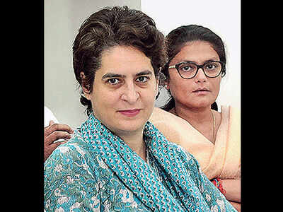 Cong claims WhatsApp alerted Priyanka Vadra