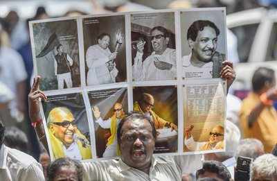Tamil Nadu: Former Chief Minister M Karunanidhi's health status remains a ‘cause for concern’