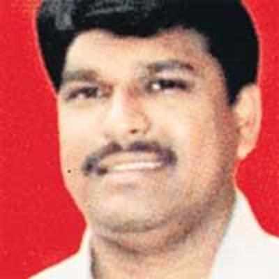 Corporator held for lewd calls to woman