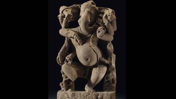 US restitutes 657 stolen antiquities to India