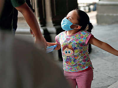 Air purifier at Hudson Circle traps particles of lead, chromium, zinc, iron and other dangerous metals