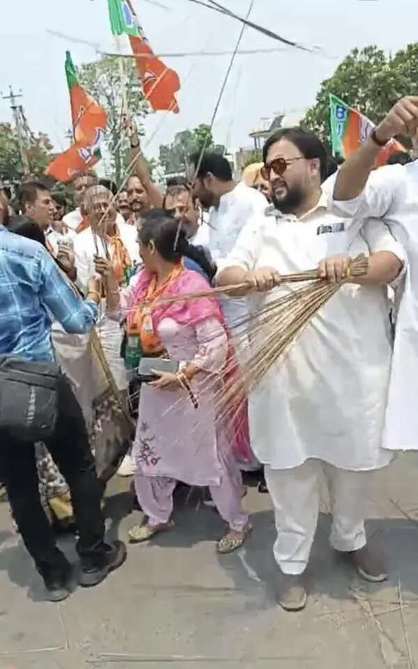 AAP-BJP workers clash in Bathinda, Balachaur; BJP seeks FIR against MLA Sukhi