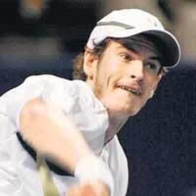 Murray tops Roddick