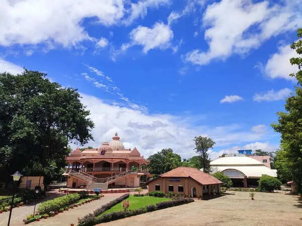 Ramakrishna mission ashram in B’gavi marks 25 years of service and spiritual outreach
