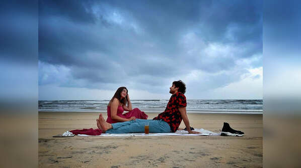 A trip to the beach when Divyanka returned after shooting for KKK