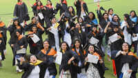 High degree of fashion at convocations 