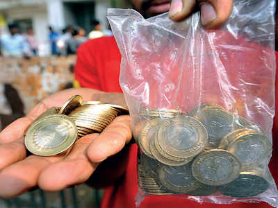 Can Rs 10 coins come back in currency?
