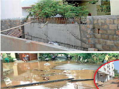 Why are the residents of NGEF layout afraid of rain?