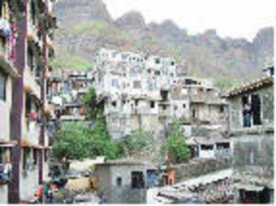 Mumbra’s residents omit politicians from search for solutions