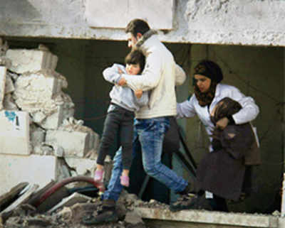 Air raids destroy Syrian hospitals, school; 19 dead