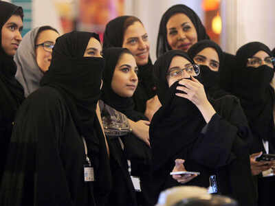 Sinister app enables men to track Saudi women