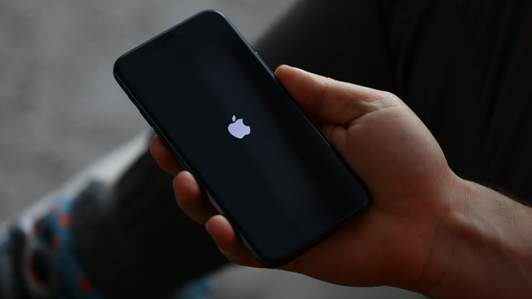 Apple iPhone 18 Pro and iPhone 18 Pro Max may come with under-screen FaceID