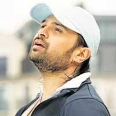 Himesh receives a DIY publicity kit