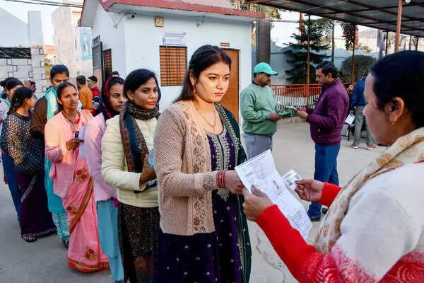 CTET candidates upset when told to remove mangalsutra & jewellery during frisking at Sambhajinagar