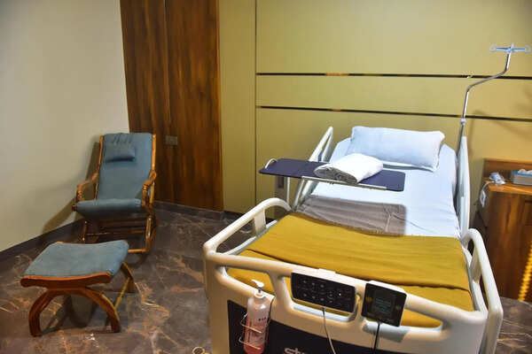 Charitable hosps ignore govt schemes year after GR, final warning issued