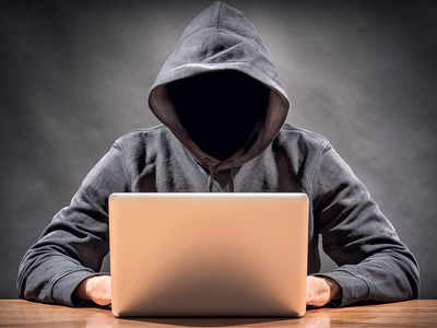 Senior citizen loses Rs 5 lakh to cyber thief