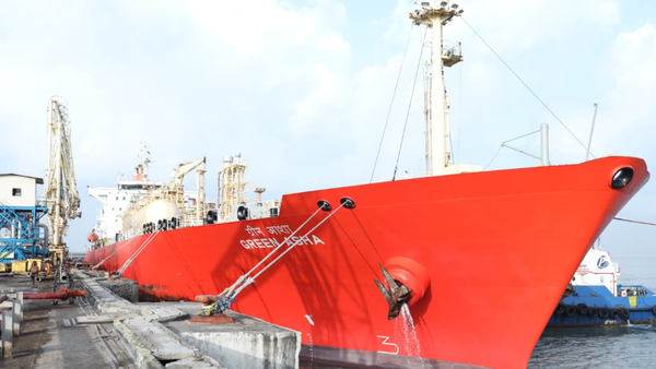 Energy boost for India: LPG carrier ‘Green Asha’ reaches Mumbai safely via Strait of Hormuz