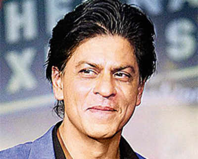 SRK fined Rs 1.93 lakh for ramp at Mannat
