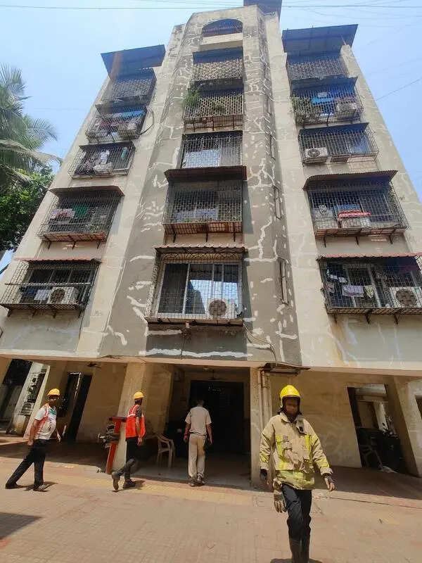Navi Mumbai Municipal Corporation flags 500 buildings as unsafe, issues vacate notices