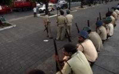 Commandos airdropped on Nariman house