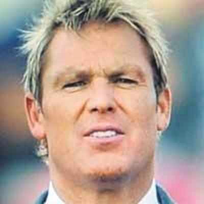 Warne shocks by saying '˜tw*t' on-air