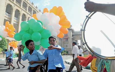 Karnataka government will not shut down the Sarva Shiksha Abhiyan (SSA) as it has released necessary funds