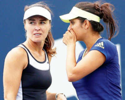 Sania-Hingis reach semis