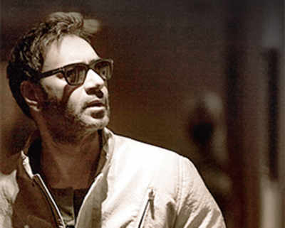 Sing along with Ajay Devgn now