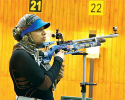 Women shooters train in hijab for championship in Iran