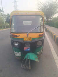 Woman returning from BEd exam dies after falling from auto in Gurgaon, FIR against driver