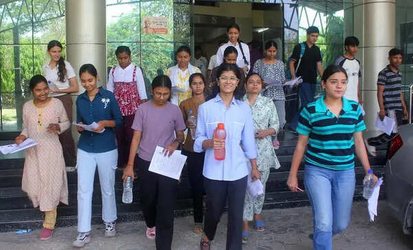 Over 5K appear for NDA-NA, CDS exams in Indore, paper draws mixed reactions