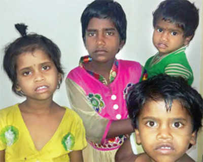 Telangana woman abandons 4 daughters at Kalyan station