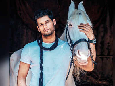 Simple Kapadia's son Karan gears up to shoot a romantic song in Dubai