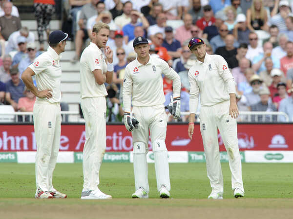 India must thank Root for generosity: Sunil Gavaskar