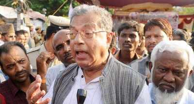 Girish Karnad sparks controversy by recommending Bengaluru Airport to be named after Tipu Sultan