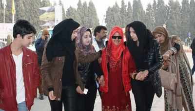 Jammu and Kashmir: Pellet blinded Insha Mushtaq qualified 10th class exam