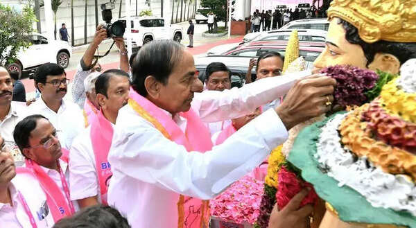 KCR: Zero tolerance for indiscipline in BRS