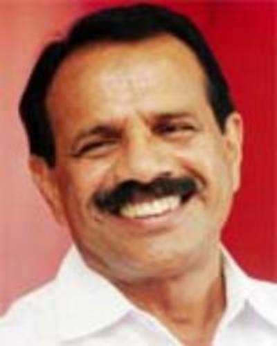 Sadananda Gowda sworn in as Karnataka CM