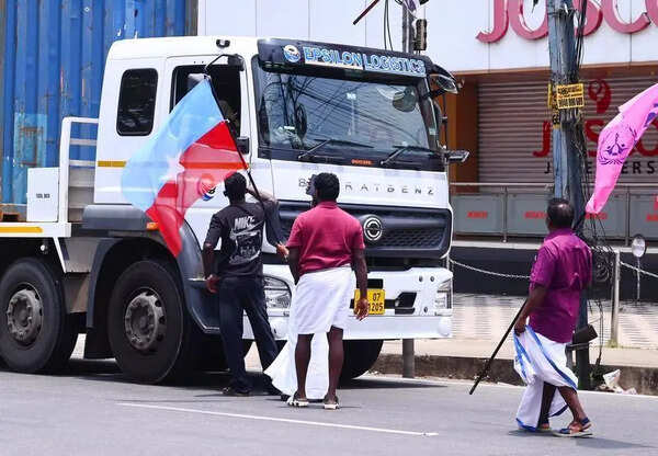 Hartal violence: HC initiates suo motu contempt proceedings