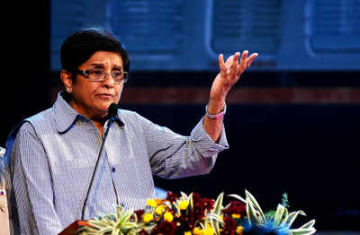 Congress leaders observe fast for Kiran Bedi's ouster