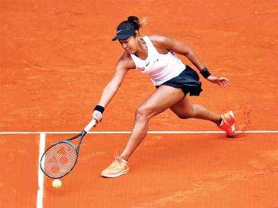Naomi Osaka, Serena Williams return from injury