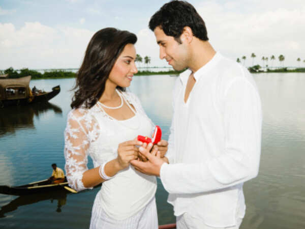 Quirky ways to cope with long distance romance