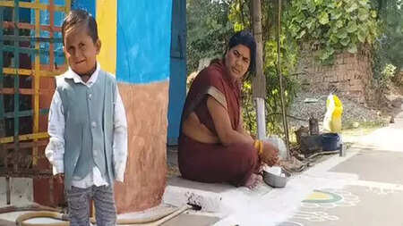 MP assembly polls: 2.5 feet long, first-time voter Kailash Thakur all set to exercise his franchise in Mandla