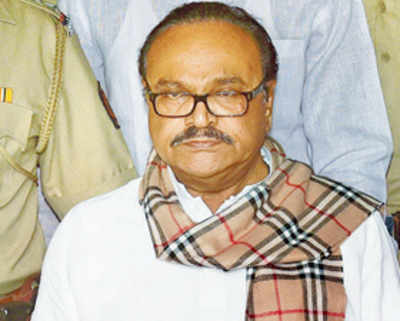 ‘Kalina plot meant for varsity library leased to builder by Bhujbal’