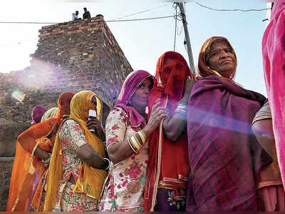 Congress tipped to wrest Rajasthan, close call in Madhya Pradesh, Chhattisgarh